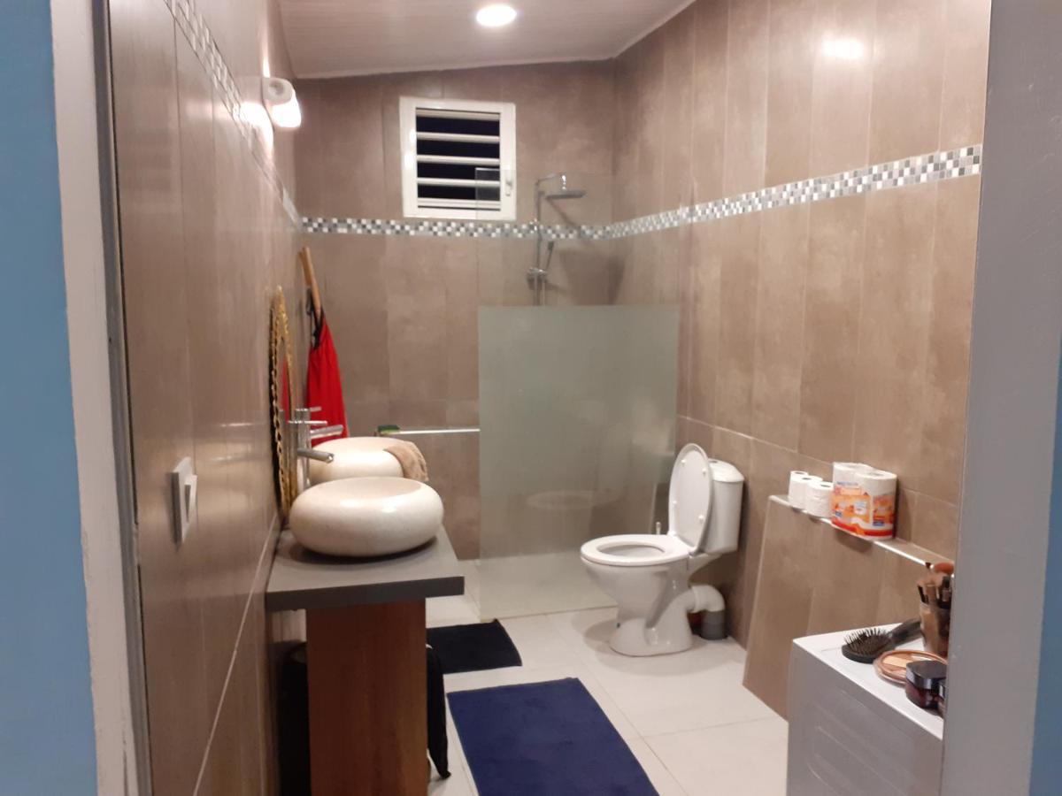 Chambre Chez L'Habitant Avec Piscine Privative Et Vue Panoramique Sur La Mer Des Caraibes Desmarinieres Buitenkant foto